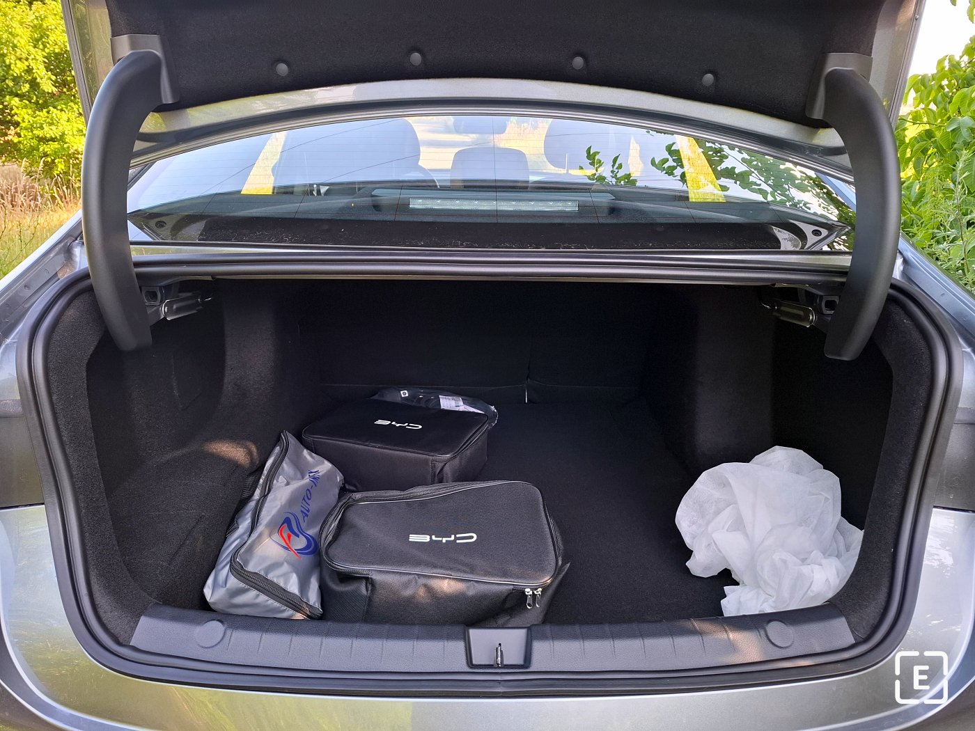objem kufra sedan byd seal 5 dm-i kofferraum boot capacity