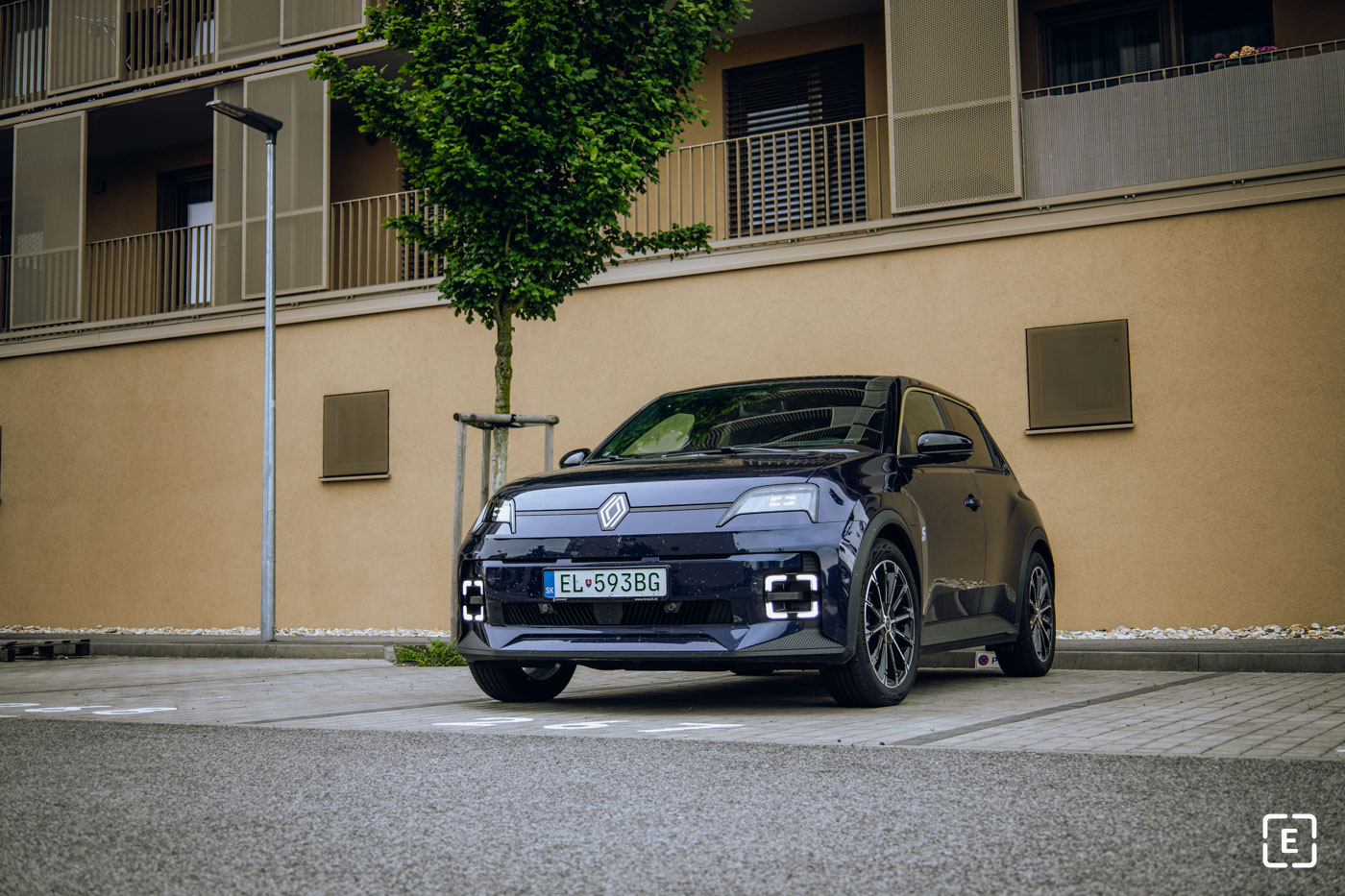 Test Renault 5 E-Tech 2025 design techno iconiq