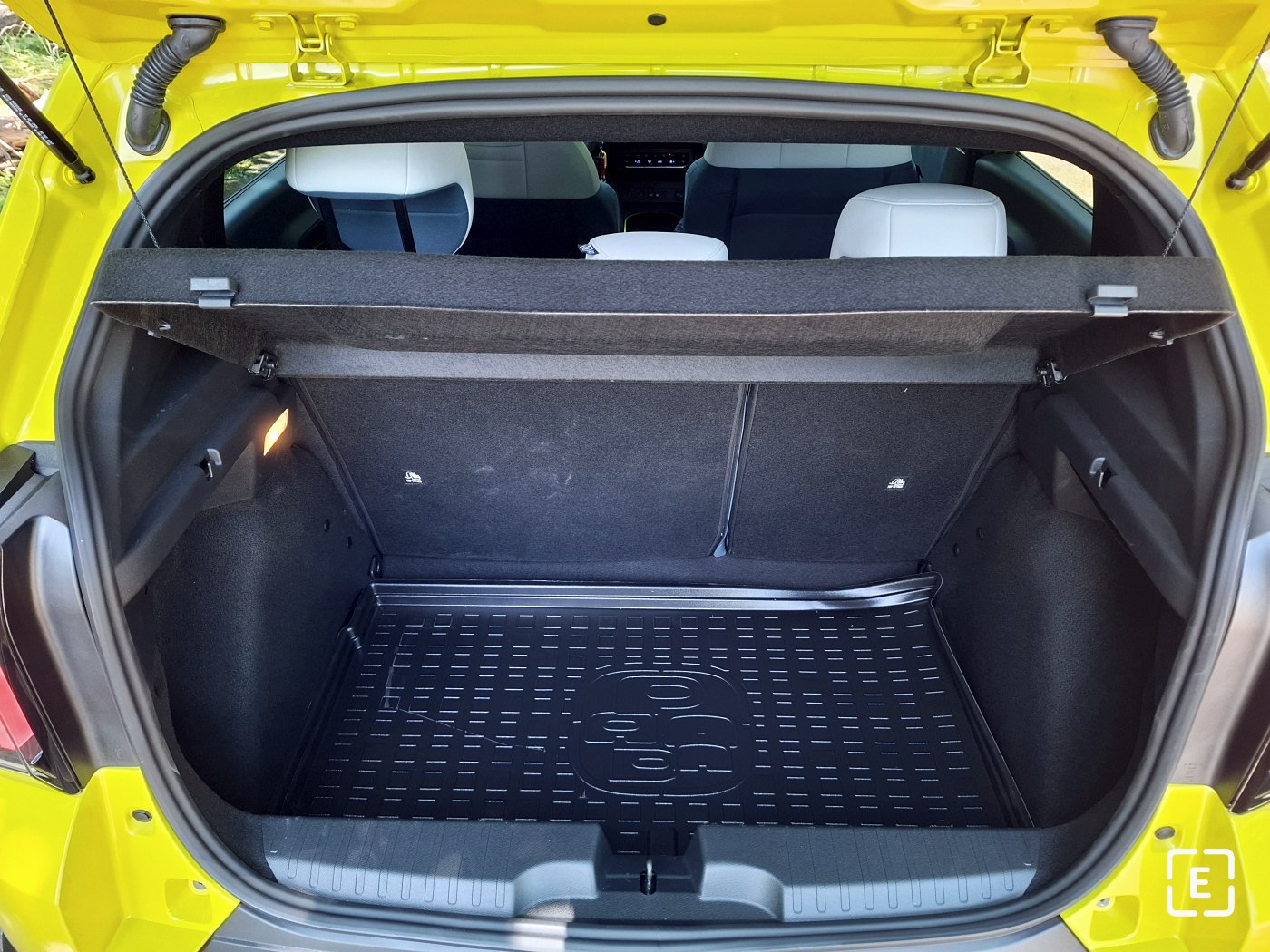 fiat grande panda kufor boot capacity