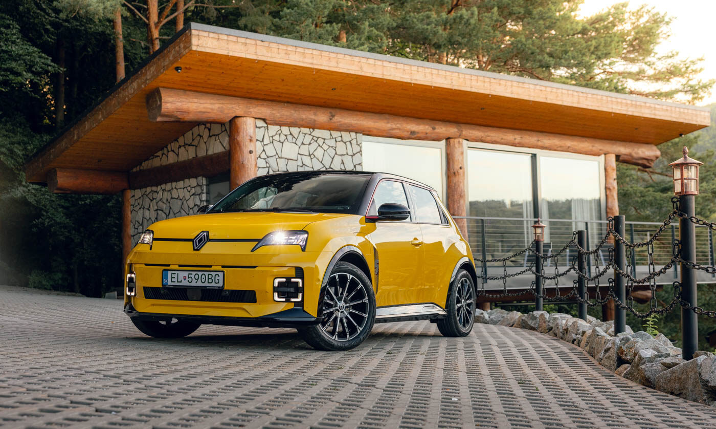 test consumption renault 5 e-tech electric yellow best electric car verbrauch