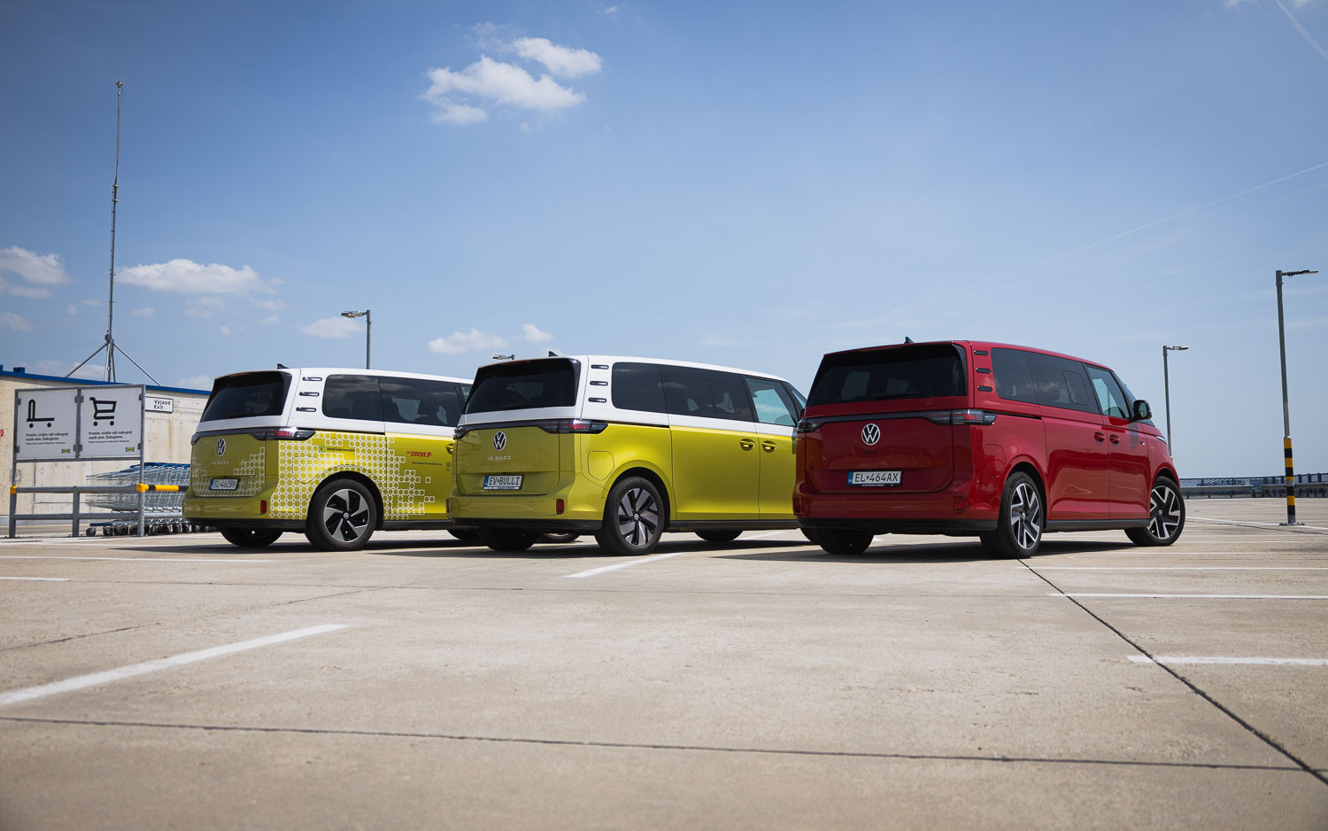 Test Volkswagen ID. Buzz - 2023 SWB, 2025 LWB a 2025 GTX Long