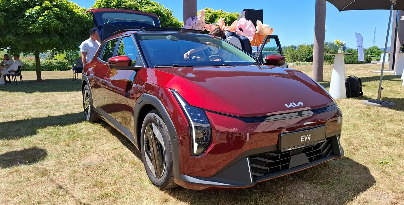 2026 Kia EV4 cena predaj skladom slovensko