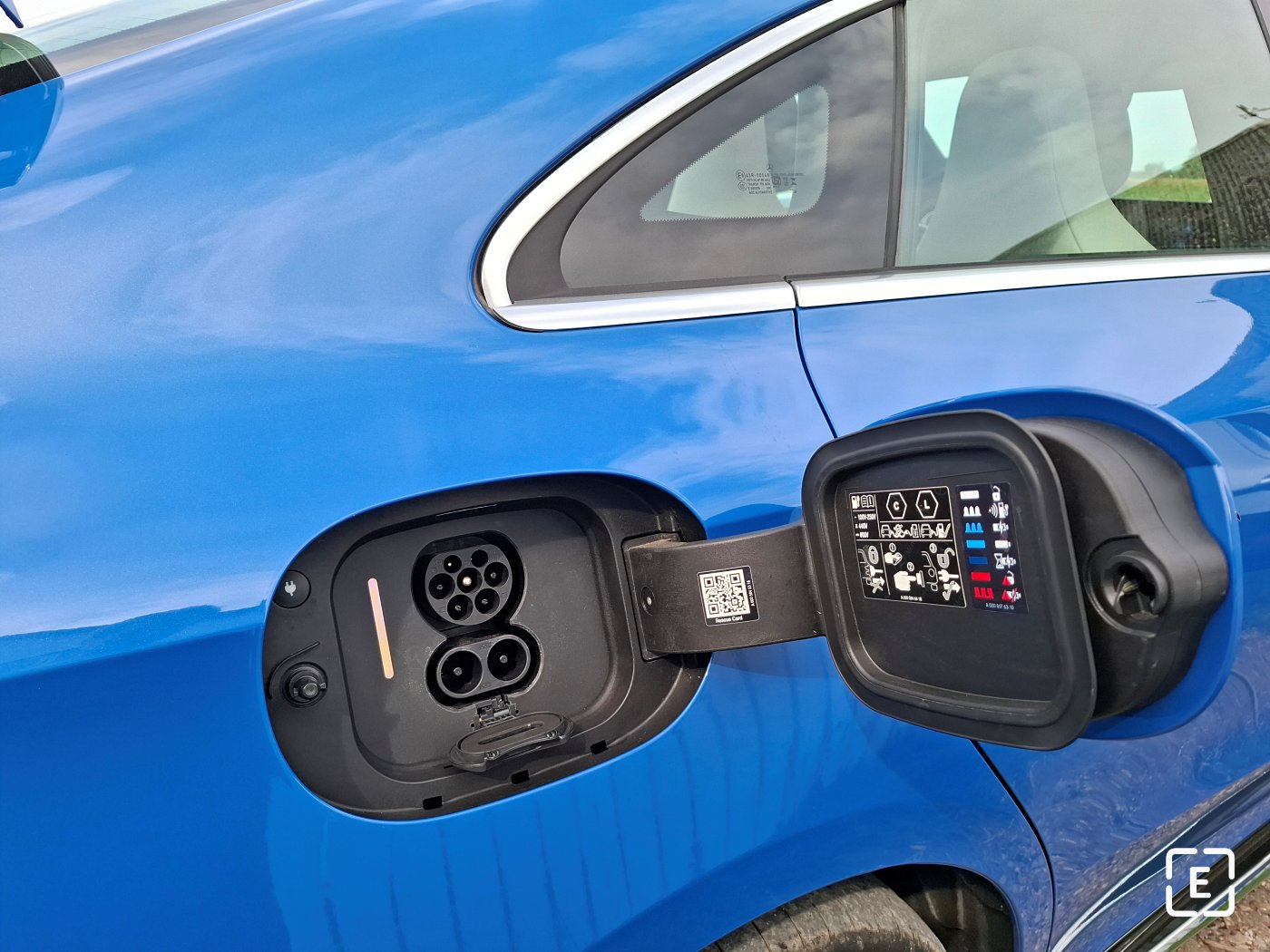 mercedes-benz cla eq charging speed kw battery kwh time