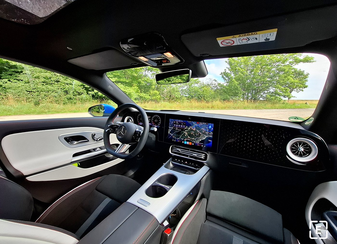 test interior Mercedes-Benz CLA 250+ EQ AMG Line mbux mbos