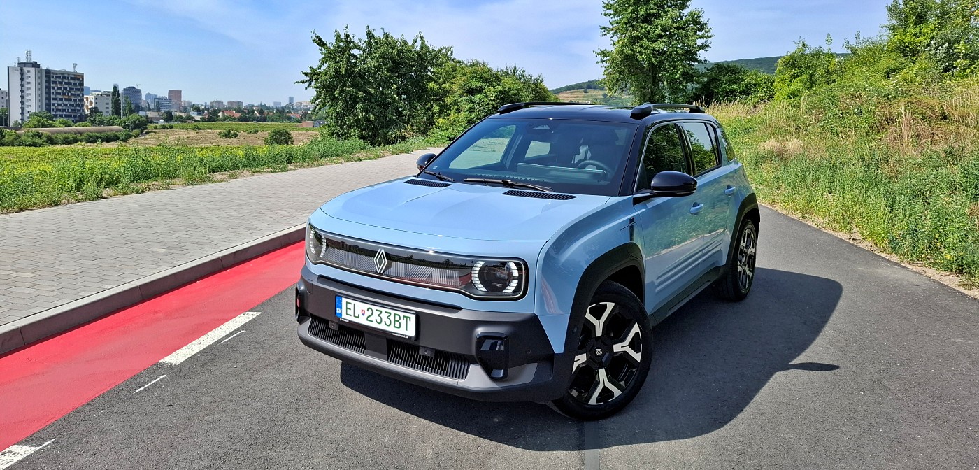 2025 test renault 4 e-tech electric iconic cena predaj skladom