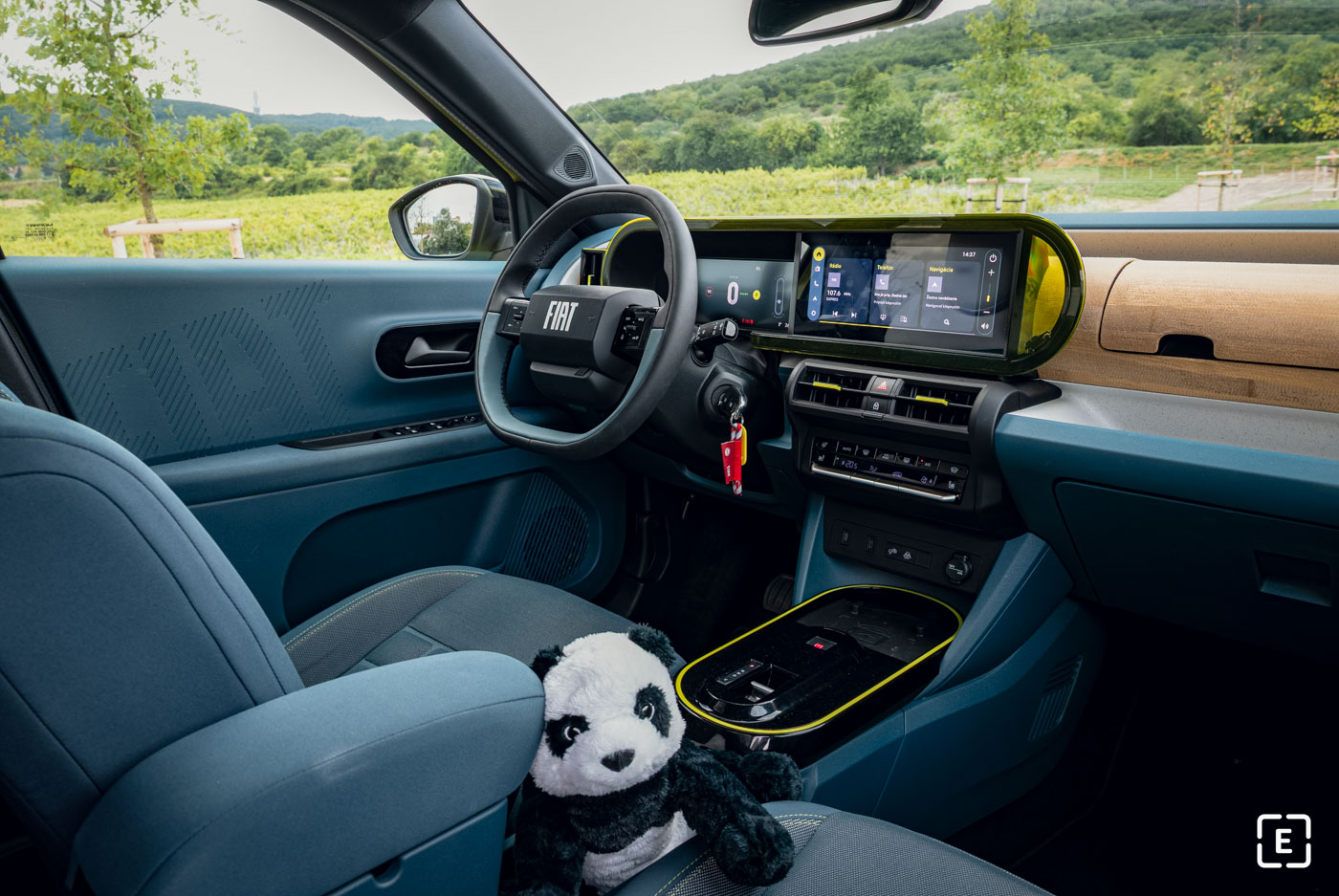 bev electric fiat grande panda la prima interior cockpit