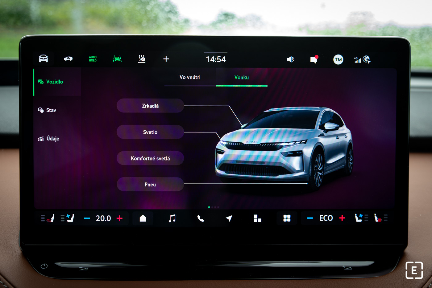 test skoda enyaq 85 facelift 2025 infotainment