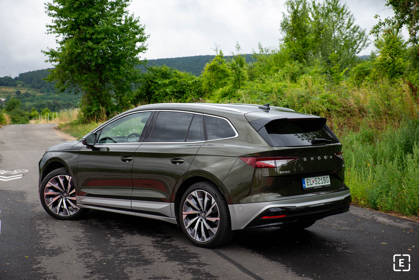 Test Škoda Enyaq 85 selection Facelift 2025 olibo green metallic bicolor