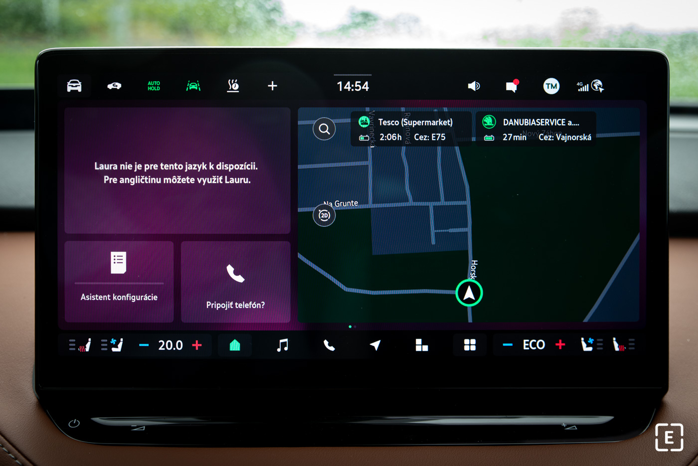 test skoda enyaq 85 facelift 2026 infotainment