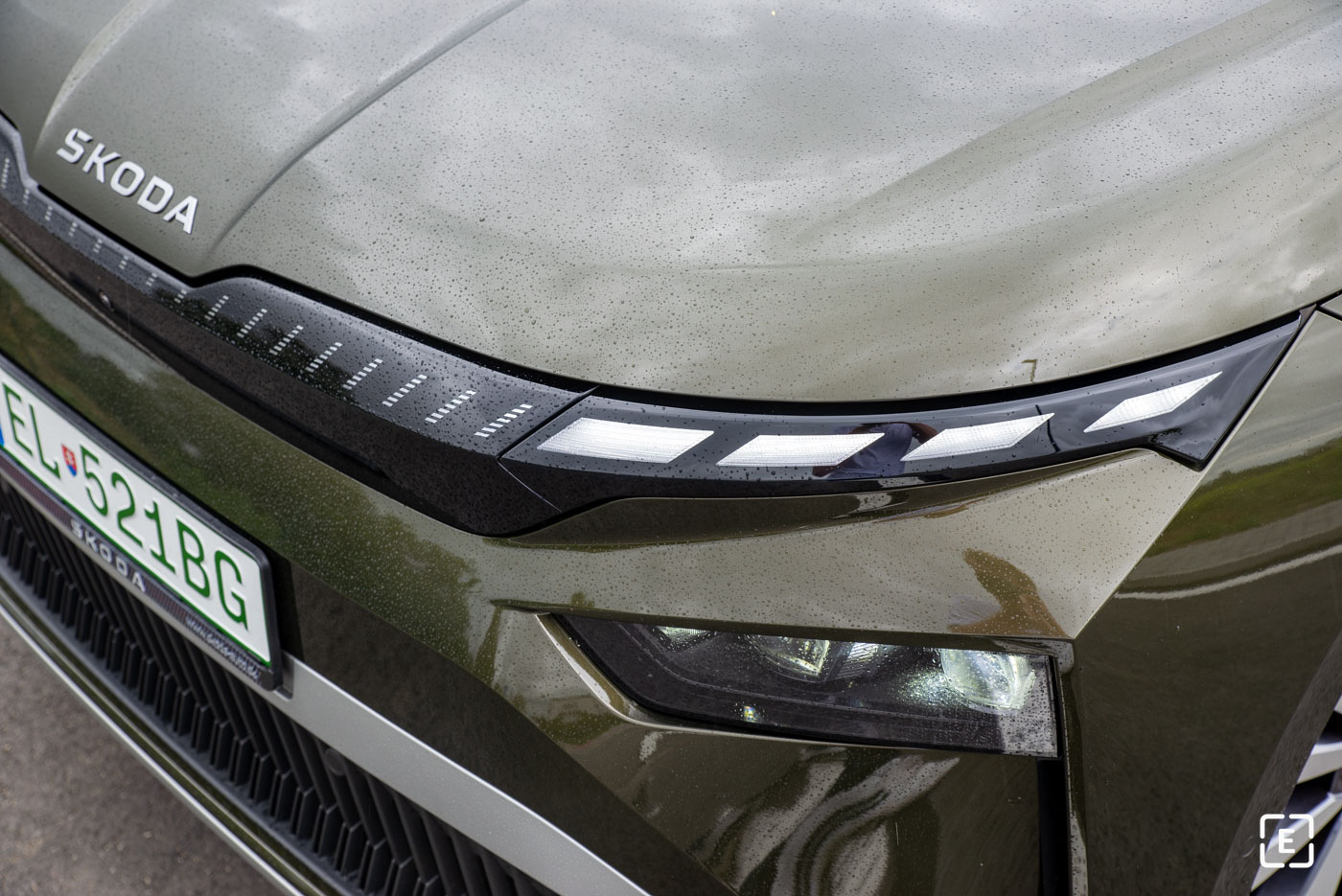 tech deck face skoda enyaq 2025 facelift matrix led