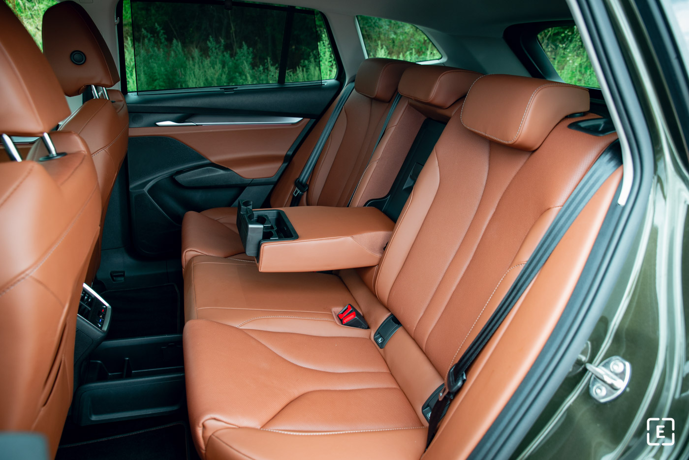 Interior test Škoda Enyaq 85x Facelift 2026 suite cognac rear legroom selection