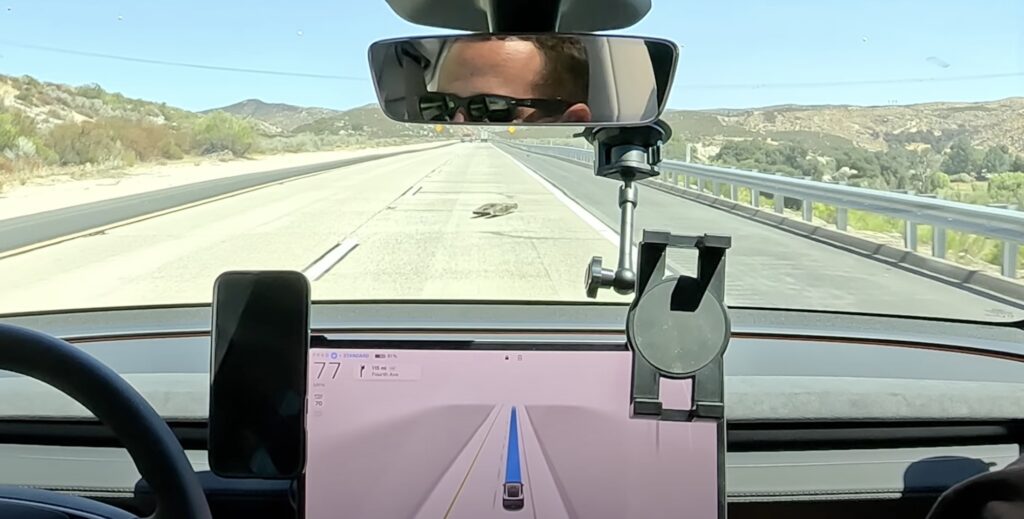 Tesla autopilot havaria