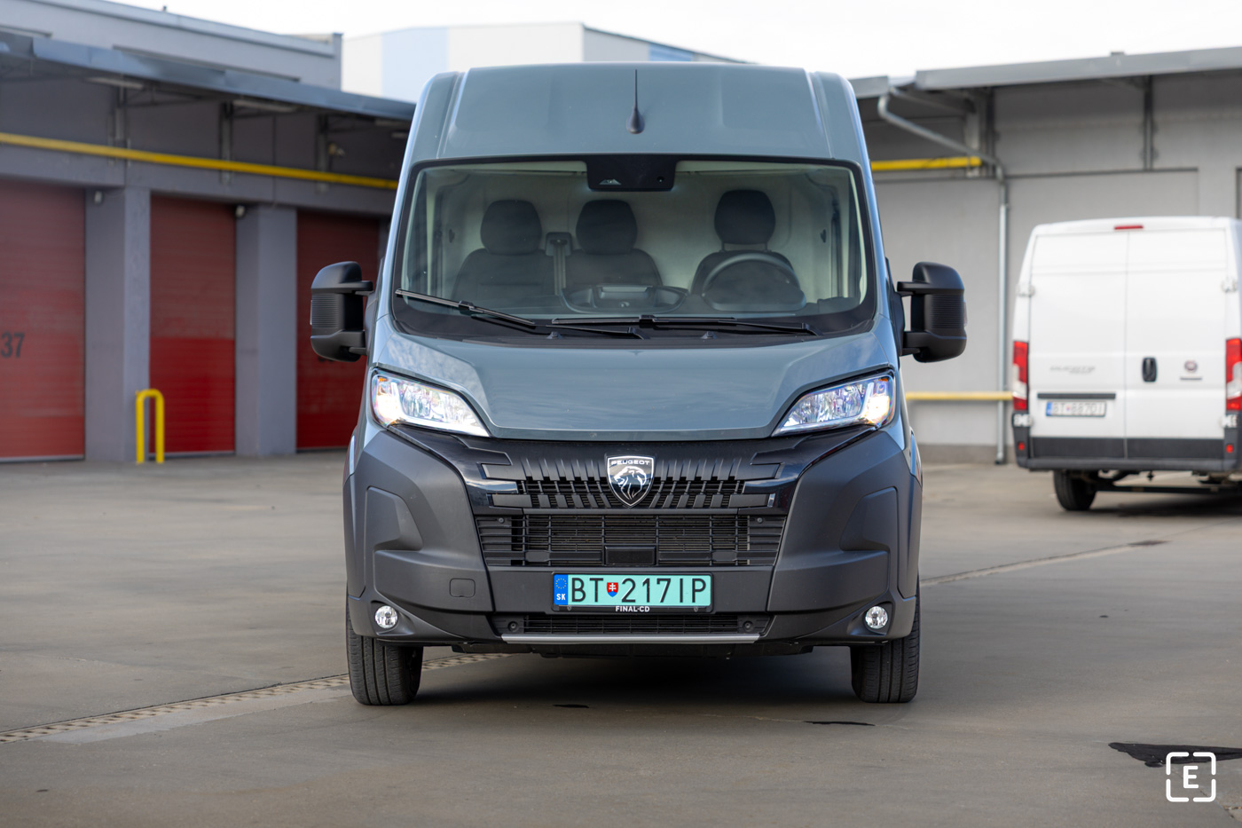 Test Peugeot E-Boxer L3H2 2025 review