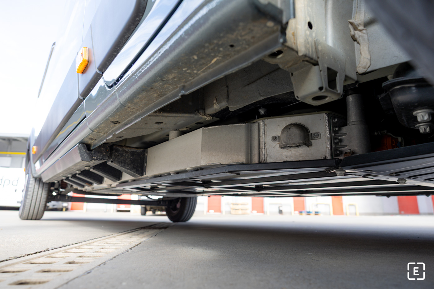 peugeot e-boxer battery kwh charging time kw