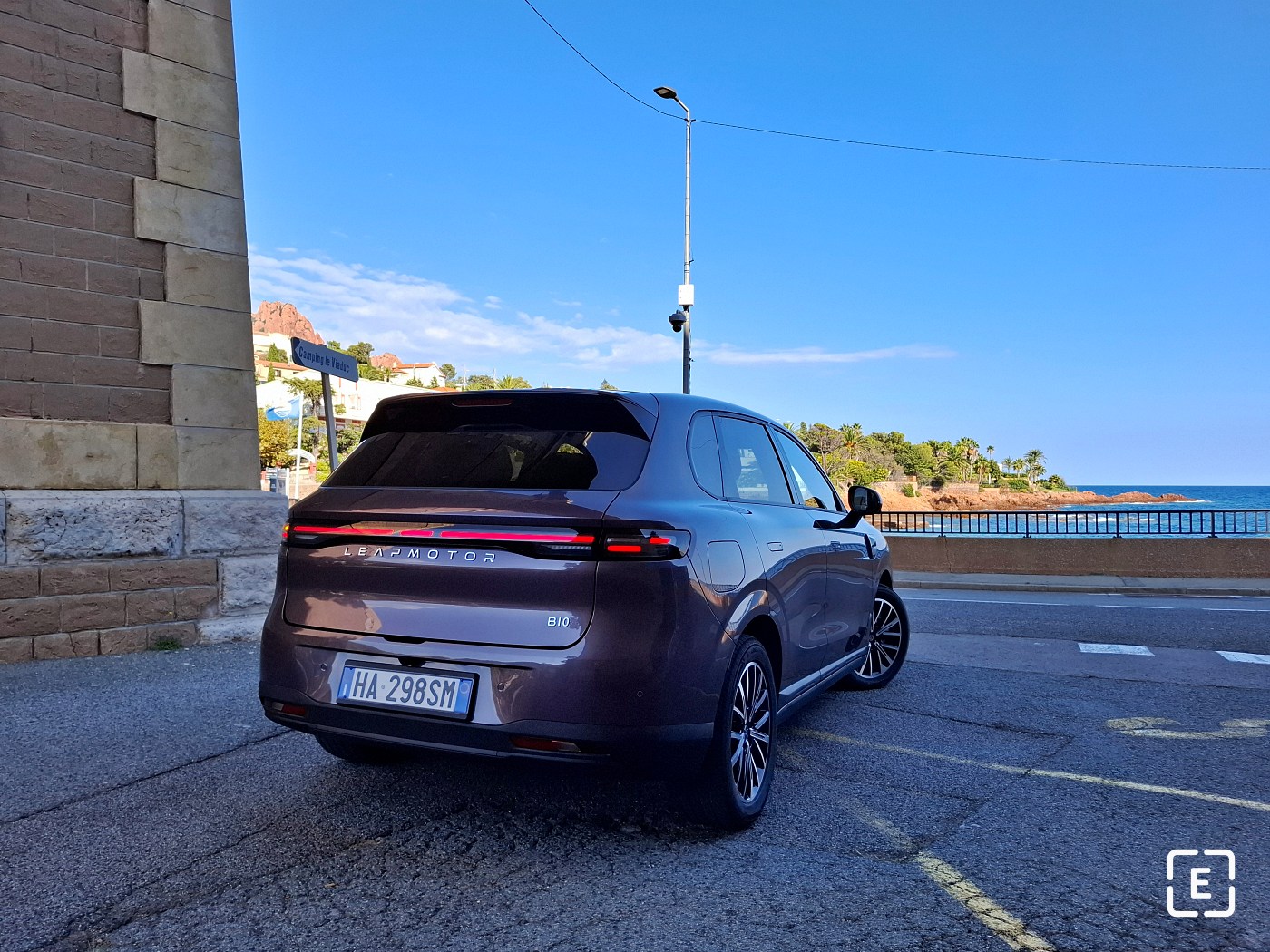 2025 Leapmotor B10 BEV REEV