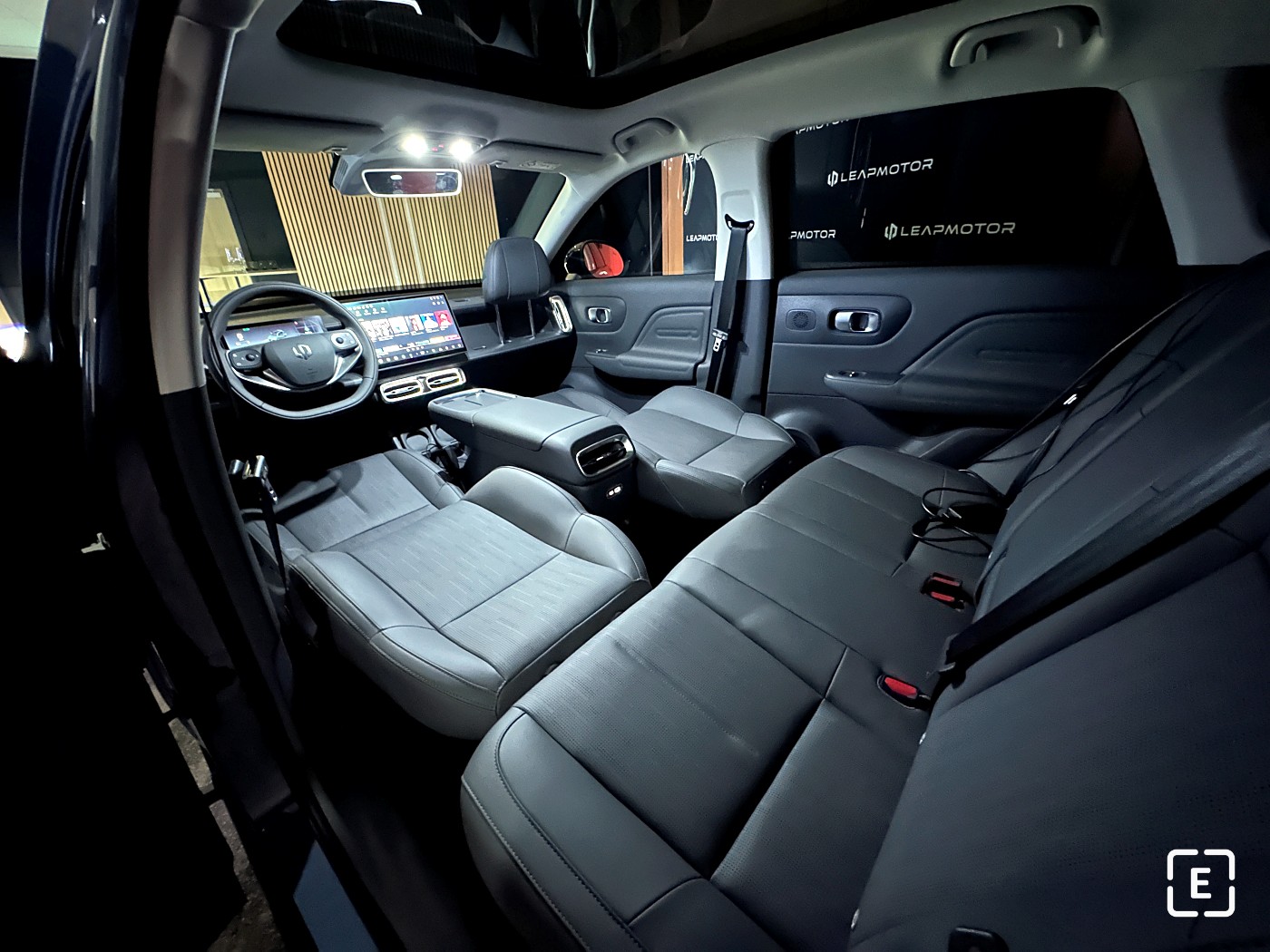 leapmotor b10 interior camping mode