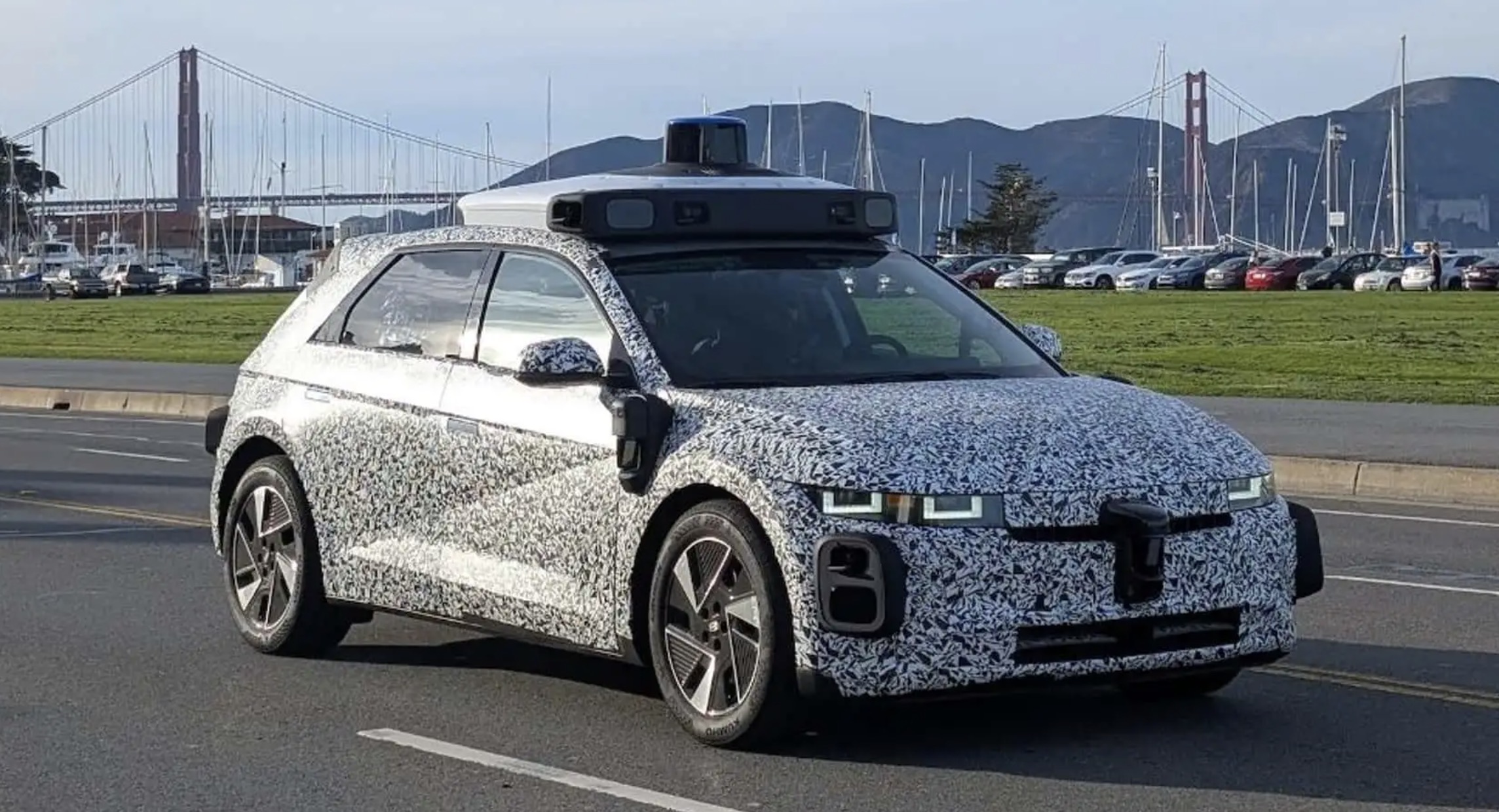 Hyundai IONIQ 5 Waymo